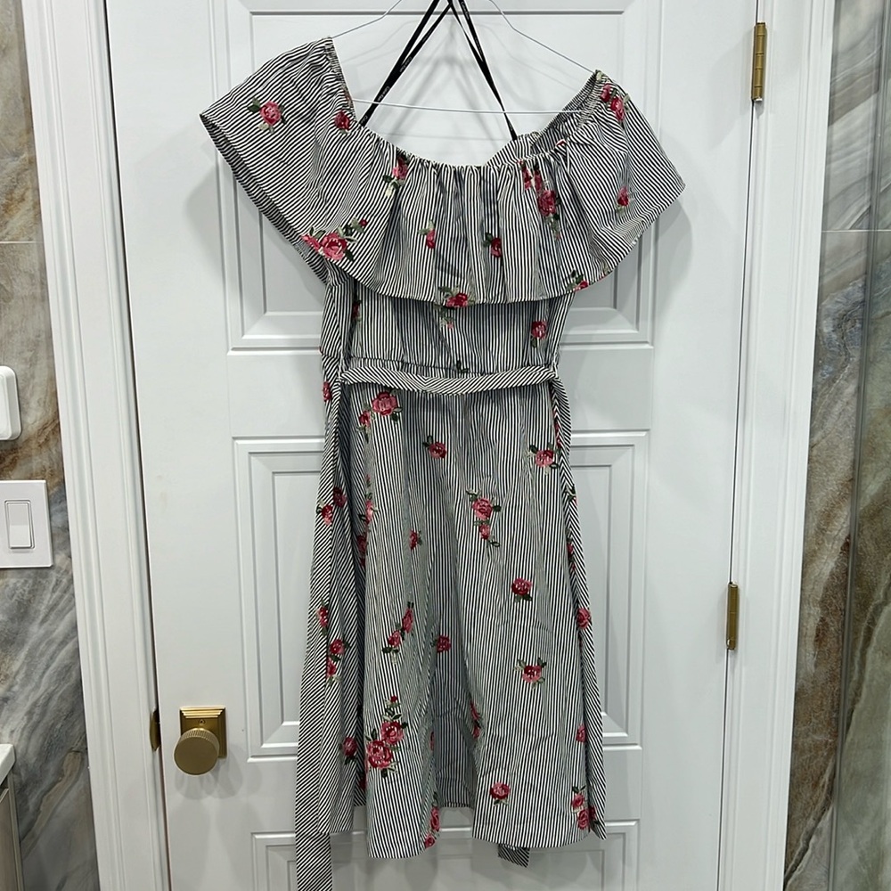 Calvin Klein tea length picnic style dress